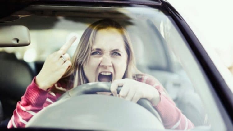 Perché siamo così arrabbiati quando siamo al volante?