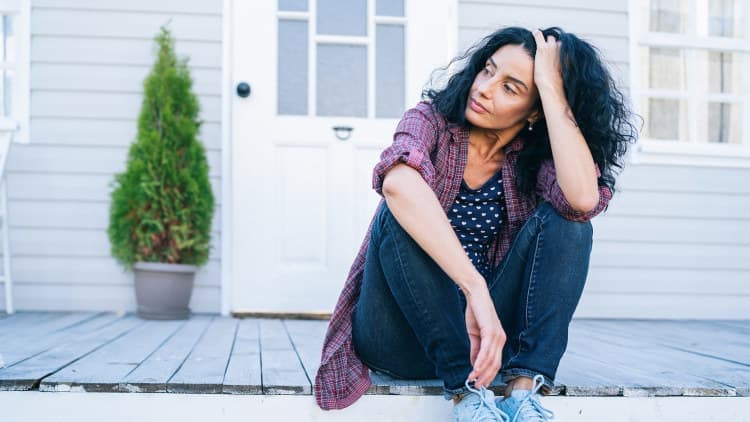 Convivere con la menopausa: i 6 imperativi che devo ripetere a me stessa per viverla meglio
